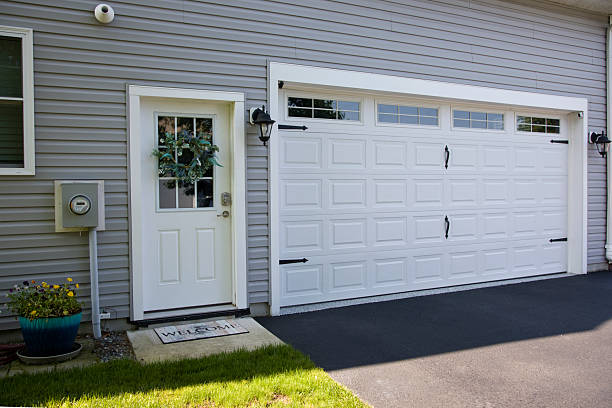 24/7 Emergency Garage Door Panel Replacement experts in Colfax County County, NM